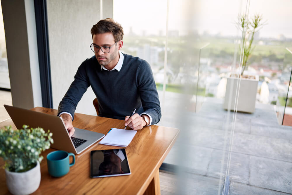 Som ambiente para escritório: como fazer um projeto de sonorização adequado ao trabalho?